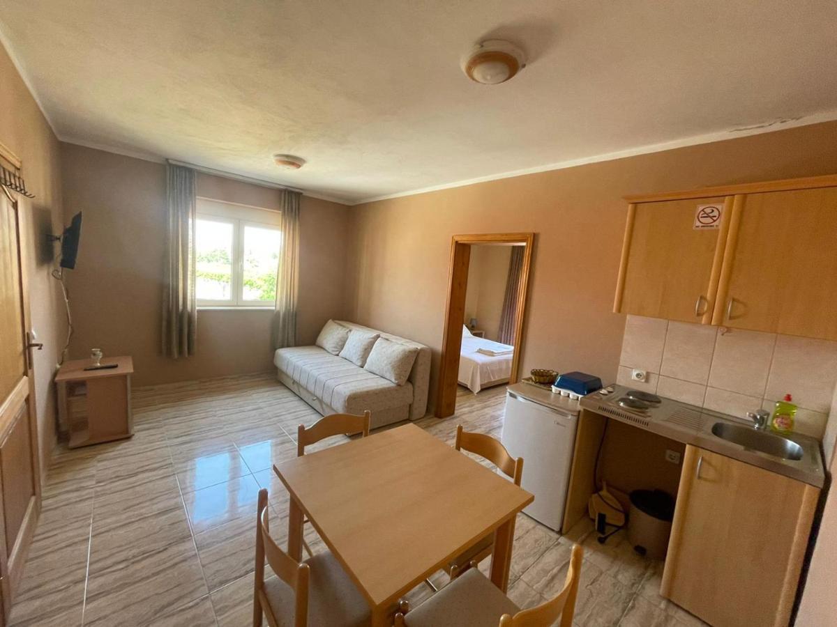 Appartement Mali Medved Ulcinj Extérieur photo