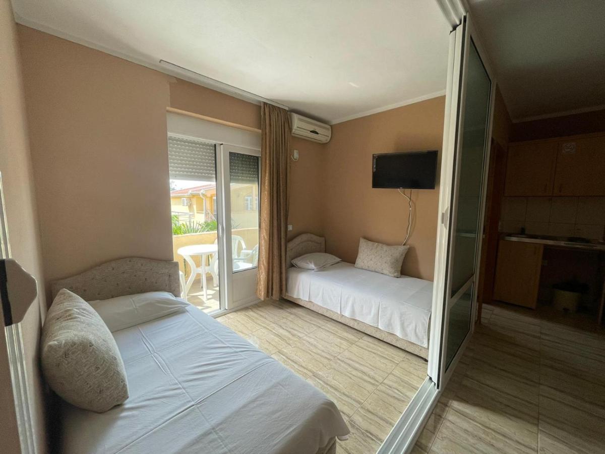 Appartement Mali Medved Ulcinj Extérieur photo
